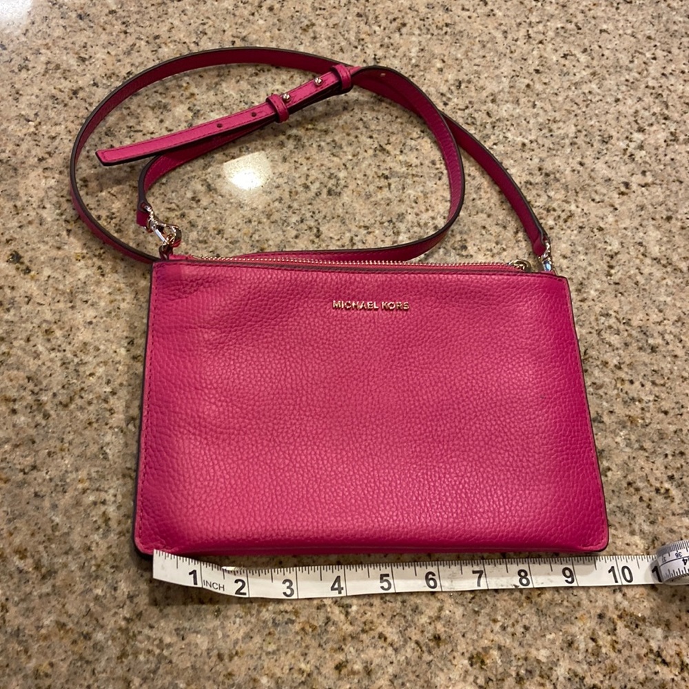 Michael Kors Crossbody Clutch Bag